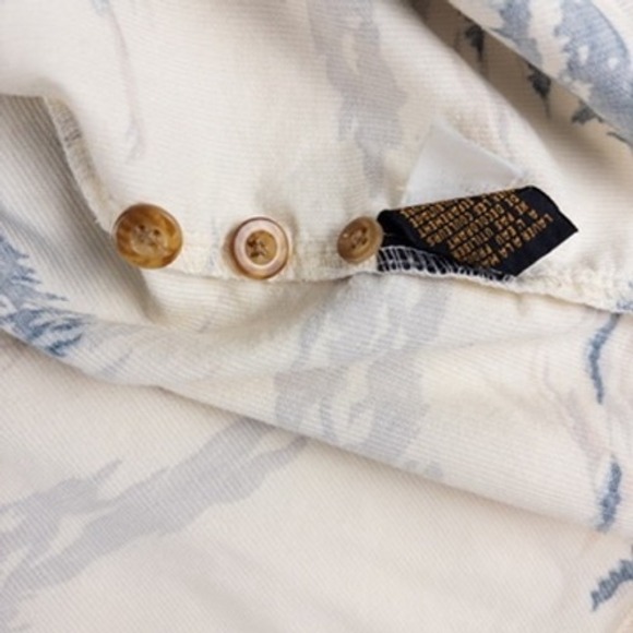 Eddie Bauer Corduroy Shirt Womens Medium Cream Ski Mountain Scene AOP Vintage - Picture 7 of 8